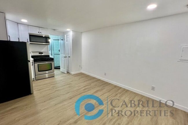 Photo - 1580 Parrot St