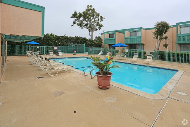 Sandpointe Apartment Homes - Sandpointe Apartment Homes