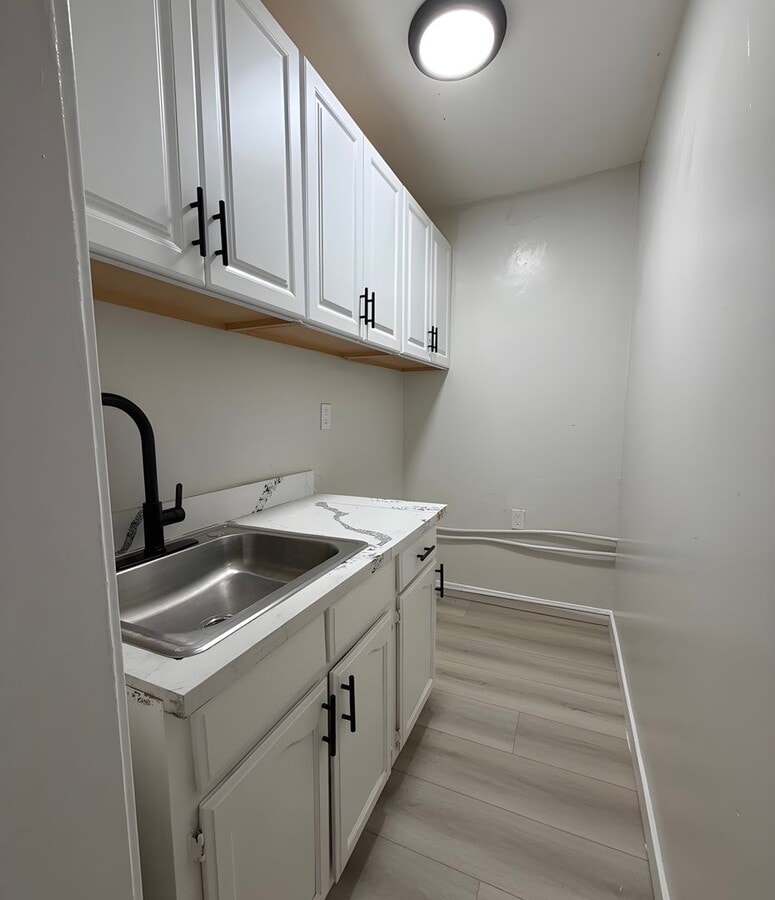 Photo - 5261 Huntington Dr N Unit 9