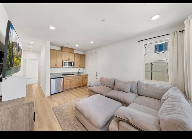 Photo - 24937 Ganymede Way