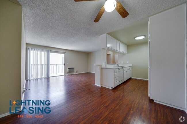 Building Photo - 10252 Commerce St Unit 204A Rental