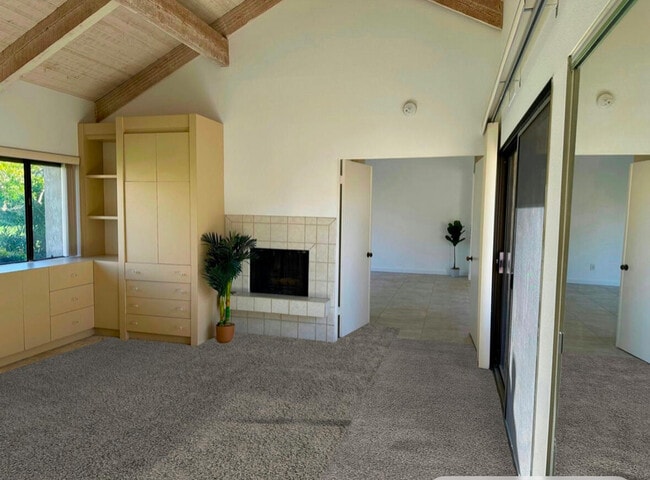 Photo - 474 Sunningdale Dr