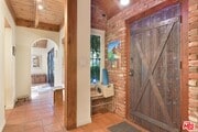 Photo - 1441 Bonnell Dr House
