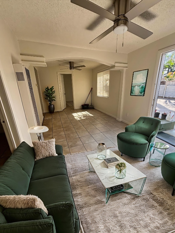 Photo - 1402 N Willowbrook Ave Unit D