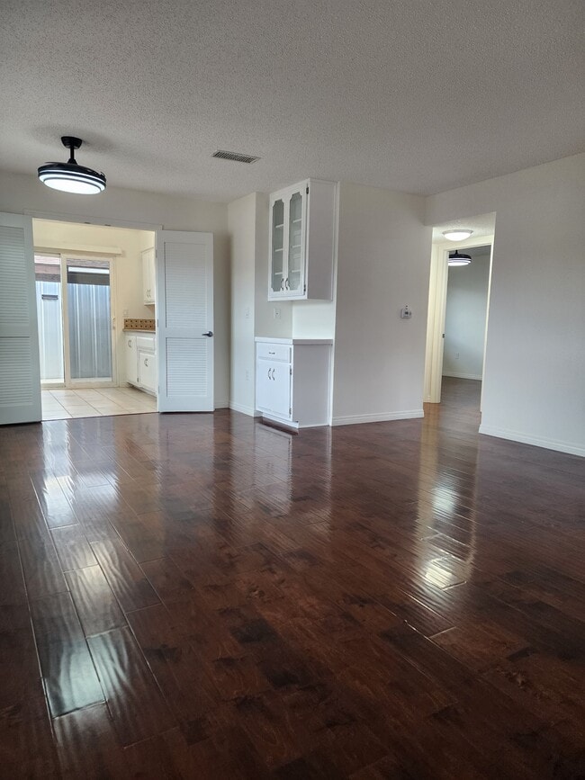 Building Photo - 431 S Simpson Ave Unit C