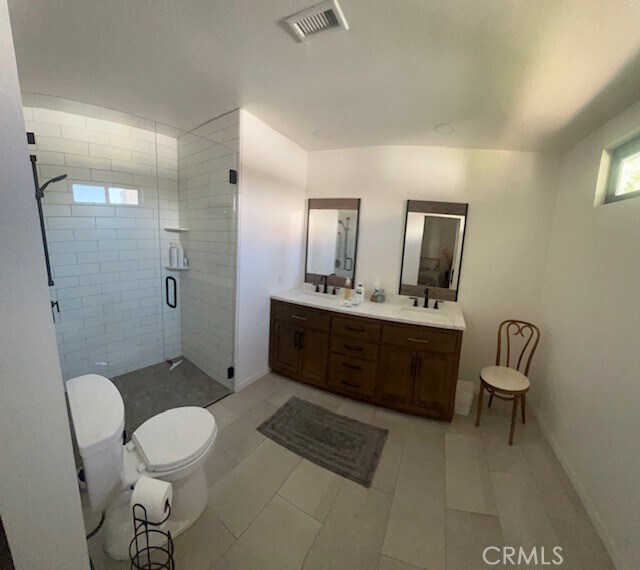 Photo - 8 Padron Way
