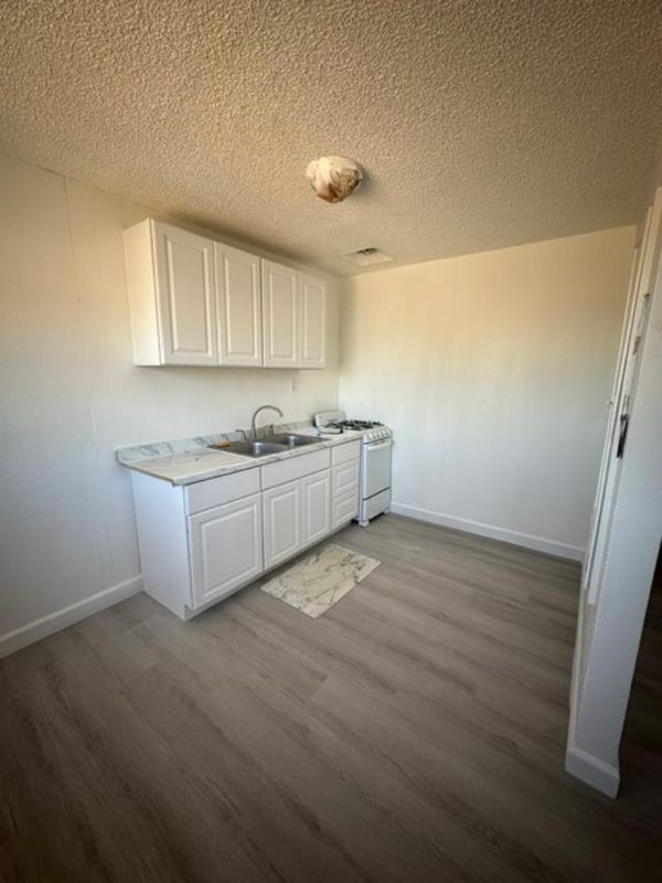 Photo - 451 W Yermo Rd Unit C