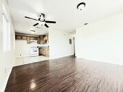 Photo - 844 W 54th St