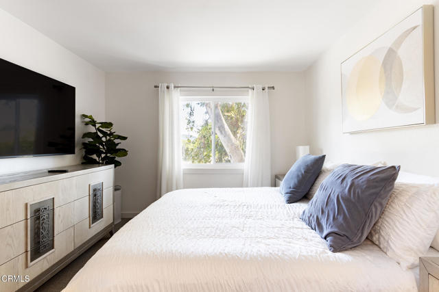 Photo - 1340 E Hillcrest Dr Unit 6