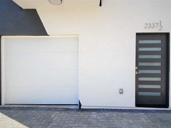 Photo - 2337 S Crenshaw Blvd Unit 2337