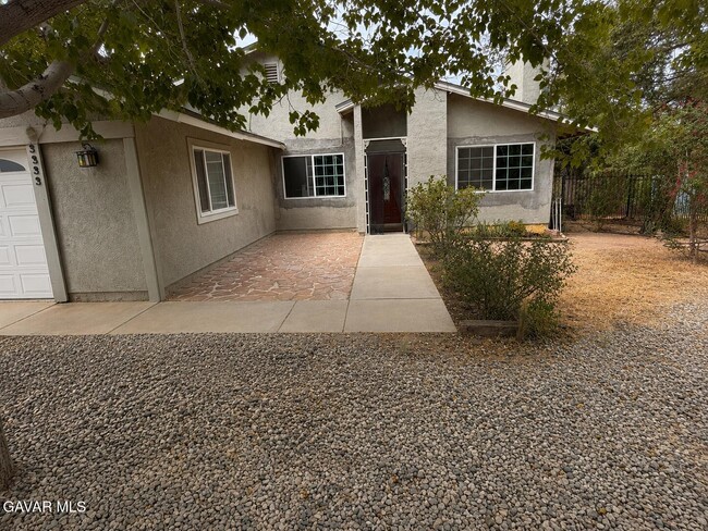 Photo - 3333 E Ave T 2