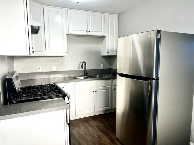 Building Photo - 121 Madison Ave Unit 1