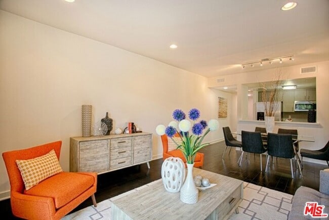 Photo - 436 Virgil Ave Unit 313