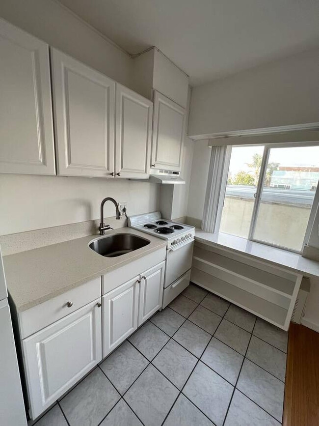 Photo - 1101 Ocean Front Walk