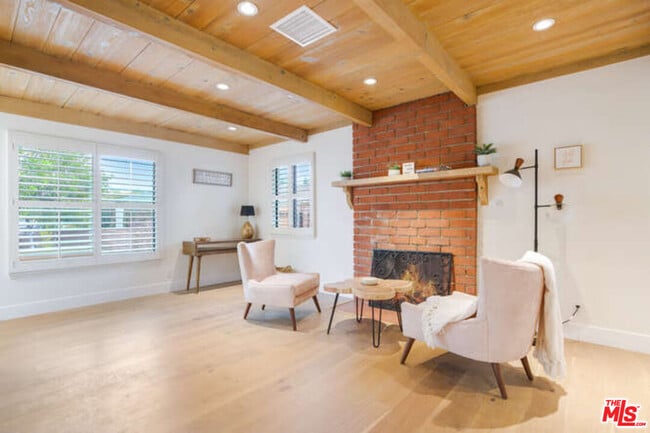 Photo - 4437 Vantage Ave