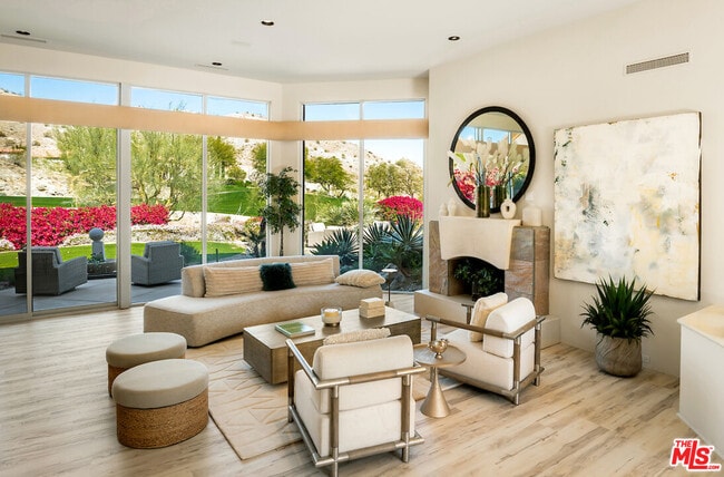 Photo - 136 Netas Dr