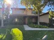 Front yard - 13885 Hawthorn Ave