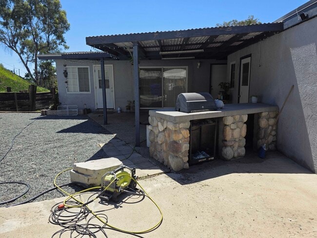 Photo - 1545 Linbrook Dr