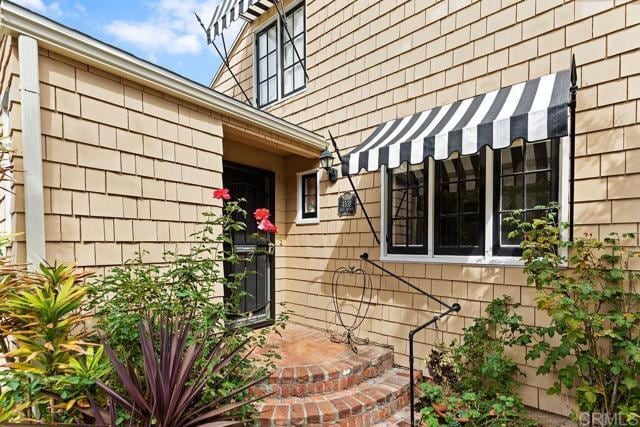 Photo - 4531 Date Ave