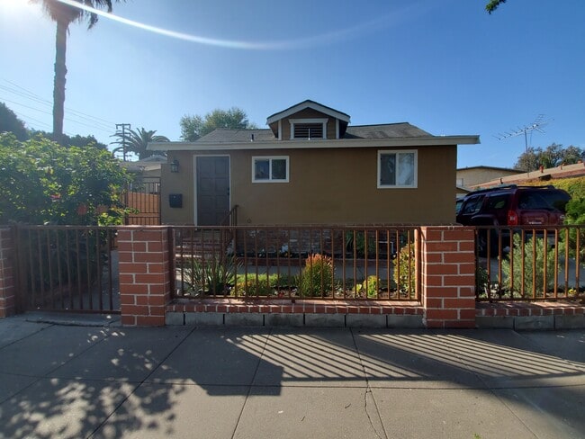 Building Photo - 1748 17th St