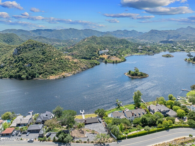 Photo - 800 Lake Sherwood Dr