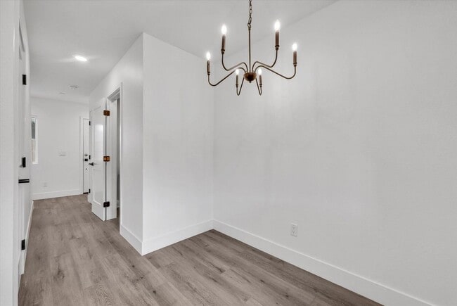 Photo - 16385 Valencia Ave