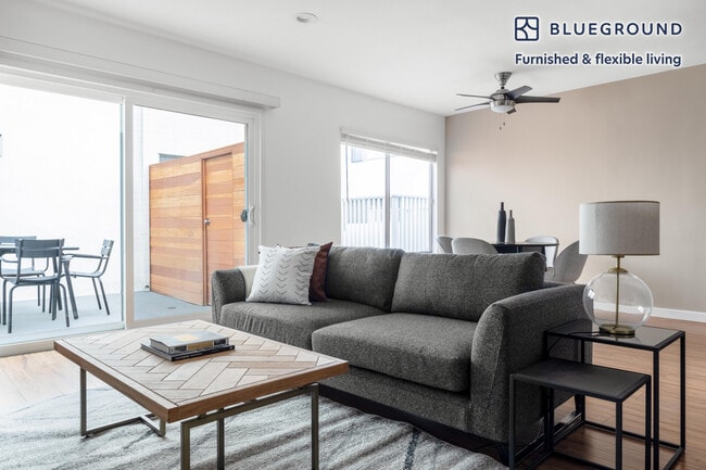 Photo - 415 N Oakhurst Dr Unit FL1-ID280