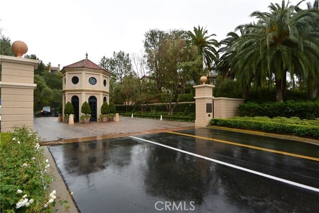 Building Photo - 50 Tidal Surf