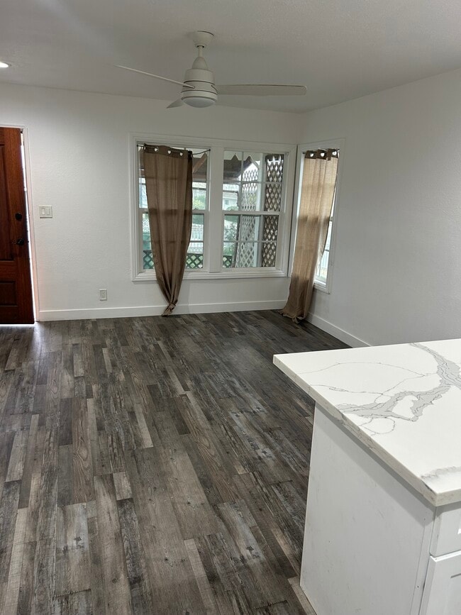 Photo - 4600 W 170th St