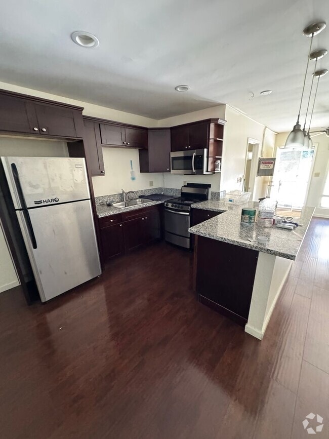 Building Photo - La Mesa Pacific Unit 8049 APT A
