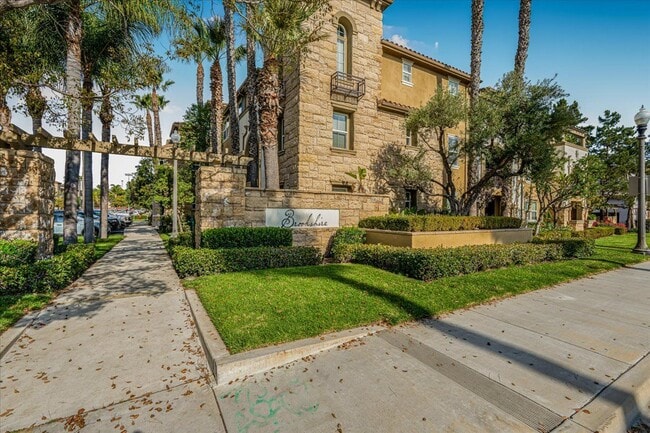 Photo - 259 Riverdale Ct