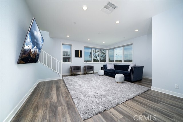 Photo - 430 Transport