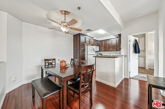 Photo - 535 Magnolia Ave Unit 310