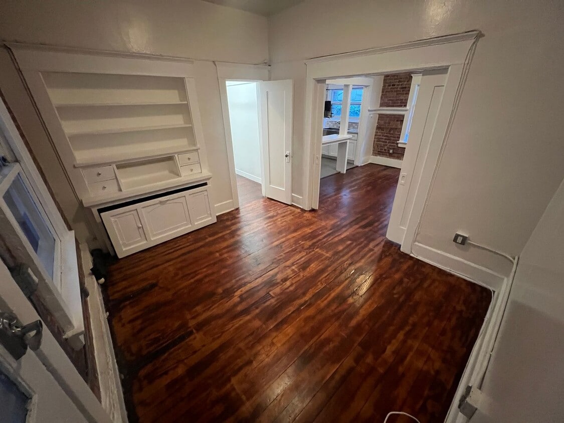 Floor Plan - Junior 1BD (City View) - right wing second floor