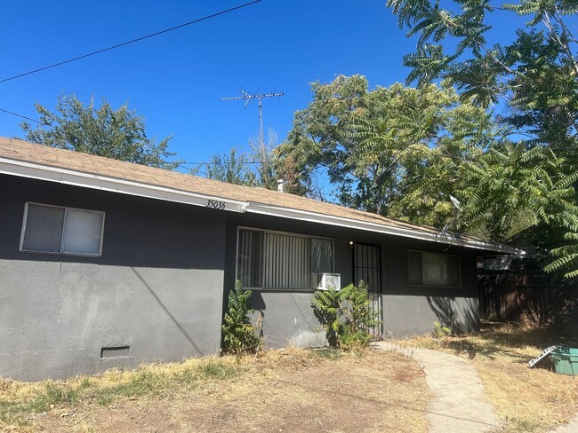 Building Photo - 35030 Ave B Unit 35036