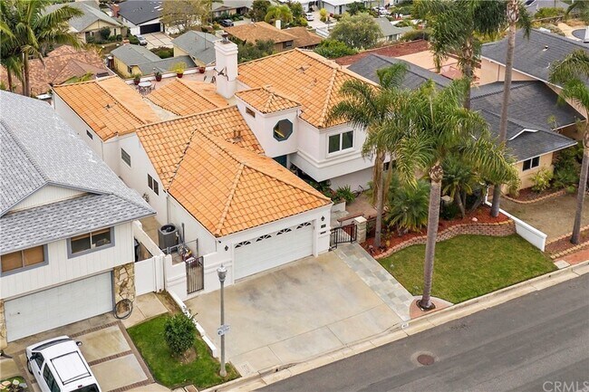 Photo - 4013 Via Manzana