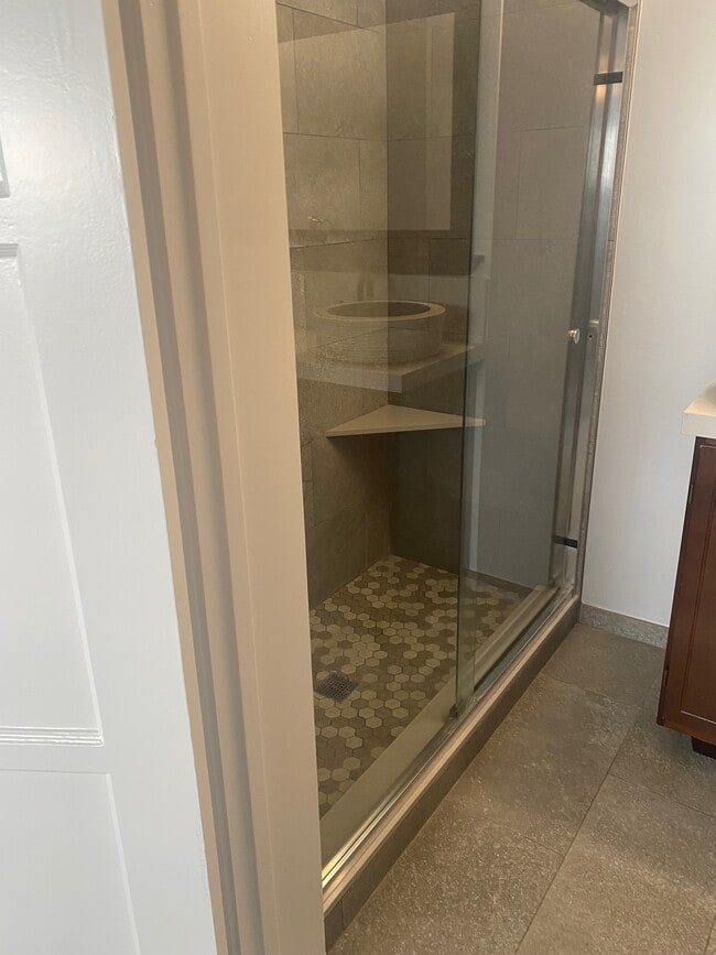 Photo - 536 Grant St Unit B