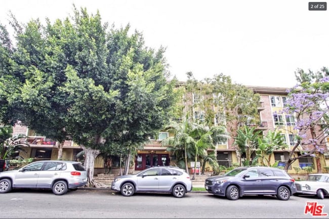 Photo - 1262 S Barrington Ave Unit 203