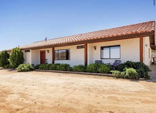Photo - 7662 Quail Springs Rd House