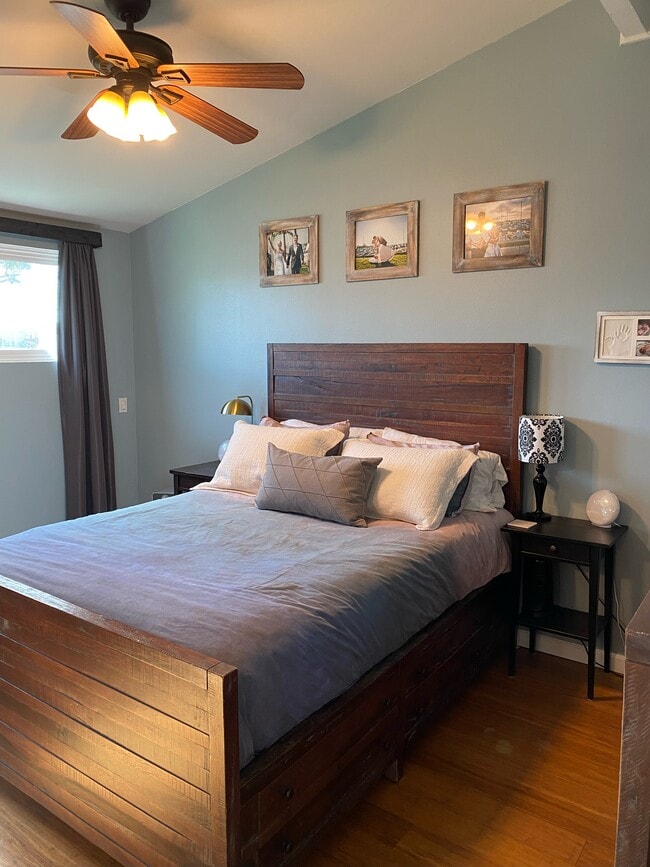 Master Bedroom - 9302 Fermi Ave