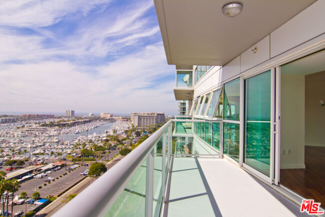 Photo - 13600 Marina Pointe Dr Condo Unit 1709