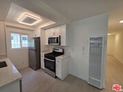 Photo - 912 N Ridgewood Pl Unit 2