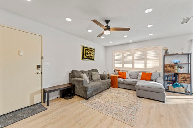 Photo - 18122 Sundowner Way Unit 1101