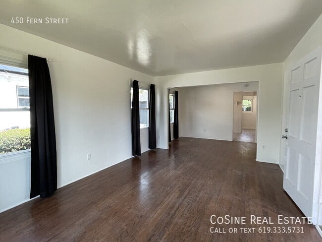 Photo - 450 Fern St