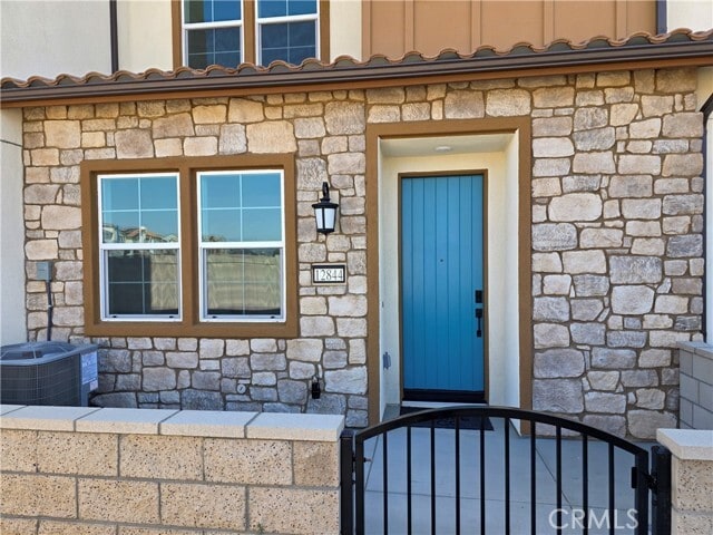 Building Photo - 12844 Auburn Dr