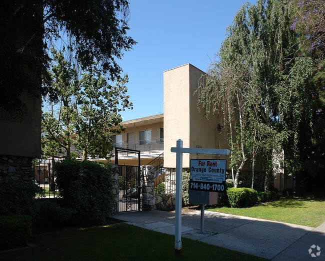 Photo - Stuart Apartments