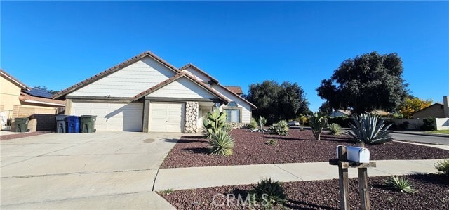 Building Photo - 1502 Karon St