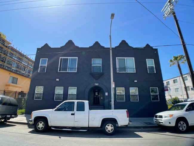 Building Photo - 4234 Mont Clair St Unit 104