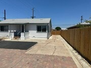 Photo - 660 W 7th Ave House
