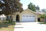 Photo - 2052 E Loraine St House